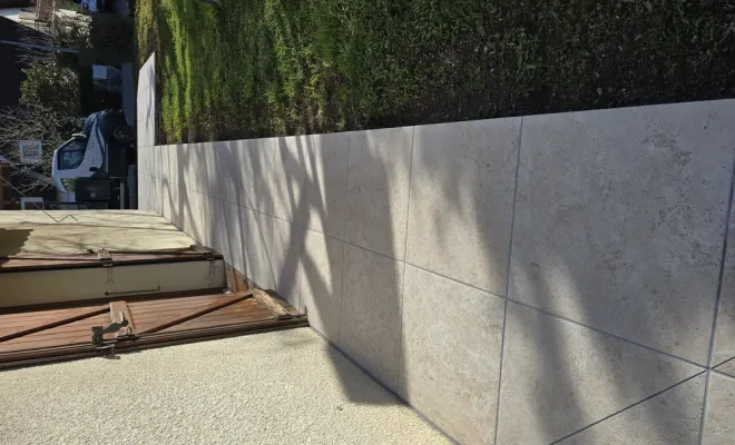 Réfection d'une terrasse en carrelage grès cérame à Chambéry, Chambéry, ANTHONY FONTAINE PAYSAGISTE