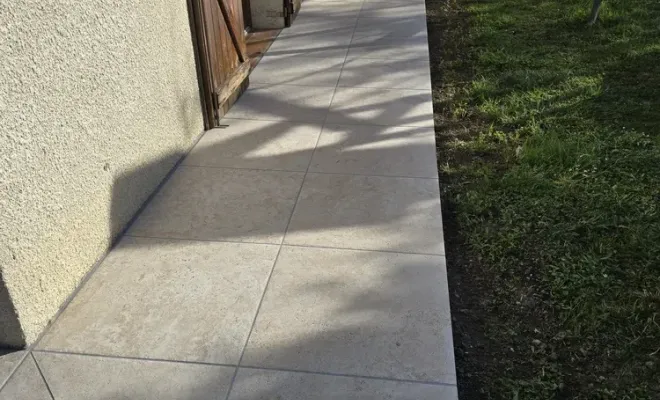 Réfection d'une terrasse en carrelage grès cérame à Chambéry, Chambéry, ANTHONY FONTAINE PAYSAGISTE