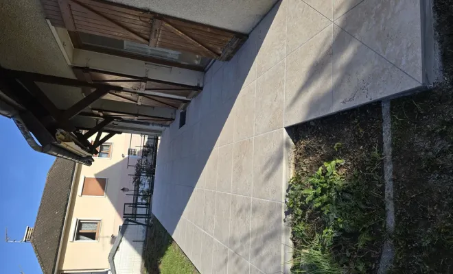 Réfection d'une terrasse en carrelage grès cérame à Chambéry, Chambéry, ANTHONY FONTAINE PAYSAGISTE