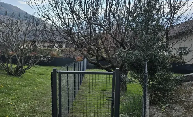 Réalisation d'une clôture en simple torsion gris anthracite à saint jean d'arvey, Chambéry, ANTHONY FONTAINE PAYSAGISTE