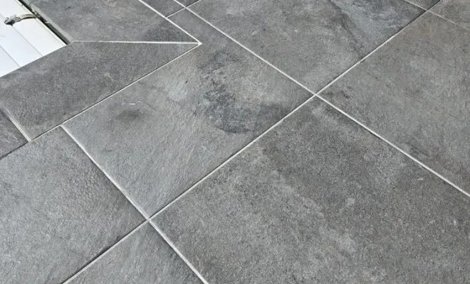 Après le nettoyage d'une terrasse de 180 m² à la Ravoire, Chambéry, ANTHONY FONTAINE PAYSAGISTE