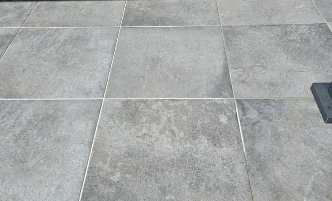 Après le nettoyage d'une terrasse de 180 m² à la Ravoire, Chambéry, ANTHONY FONTAINE PAYSAGISTE