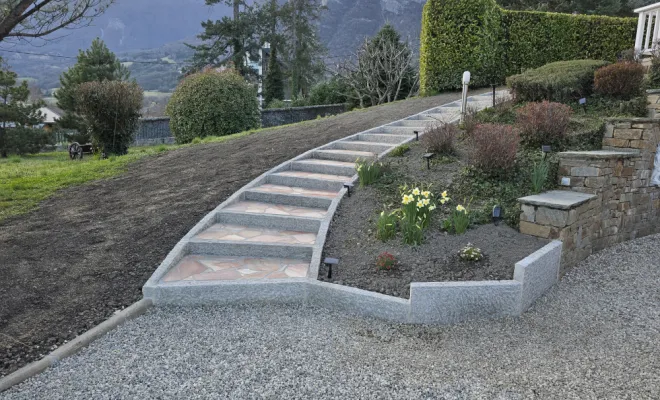 Escalier en pierre naturelle à Saint Pierre D'Albigny, Chambéry, ANTHONY FONTAINE PAYSAGISTE